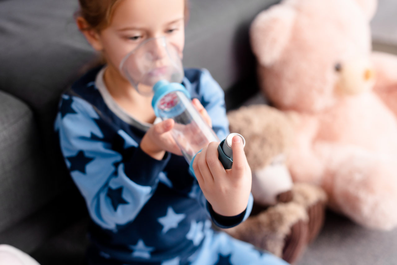 Astma oskrzelowa u dzieci, czyli przeciwnik, o wielu twarzach – podstawowe zasady skutecznego leczenia i kontroli choroby